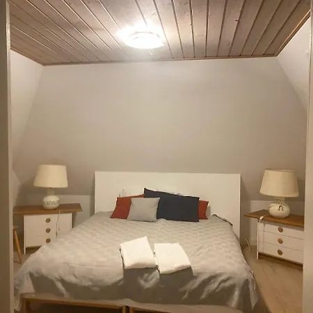 Skaerven Beachfront And Apartment