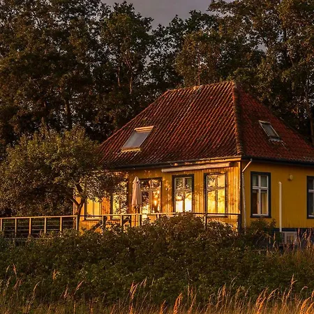 Skaerven Beachfront *