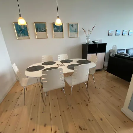 Daire Skaerven Beachfront *