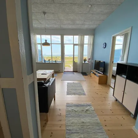 Skaerven Beachfront