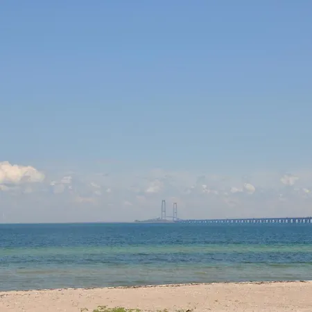 Skaerven Beachfront And *