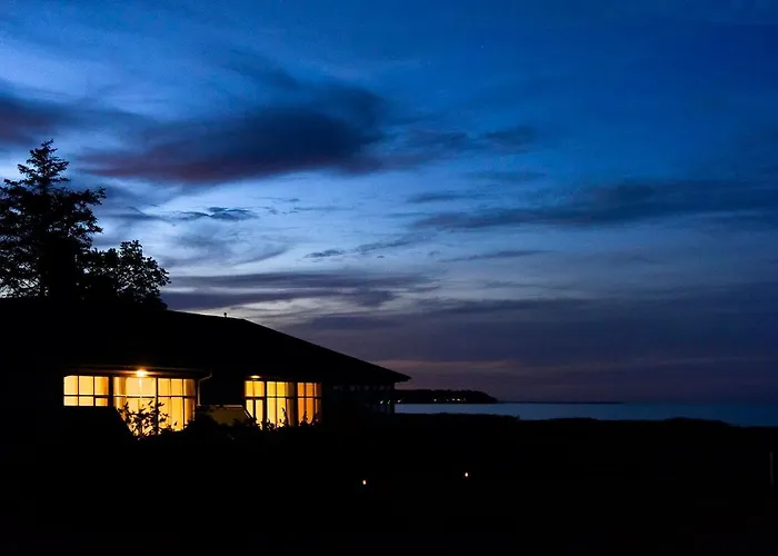 Apartman Skaerven Beachfront And *