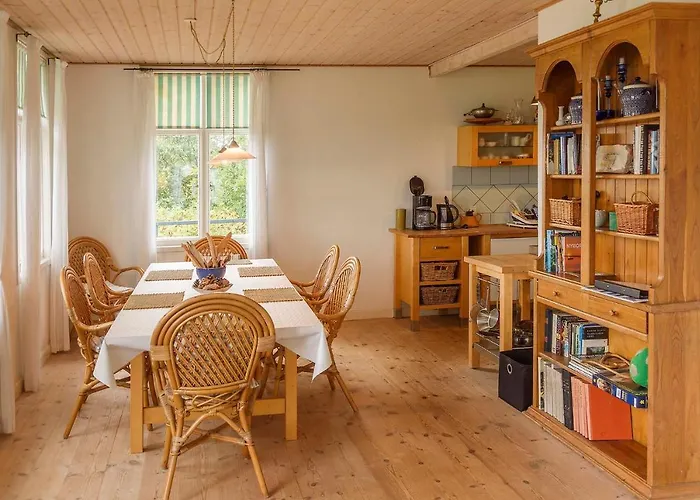 Skaerven Beachfront And