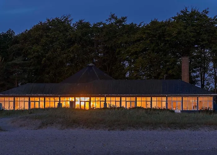 Apartman Skaerven Beachfront And *