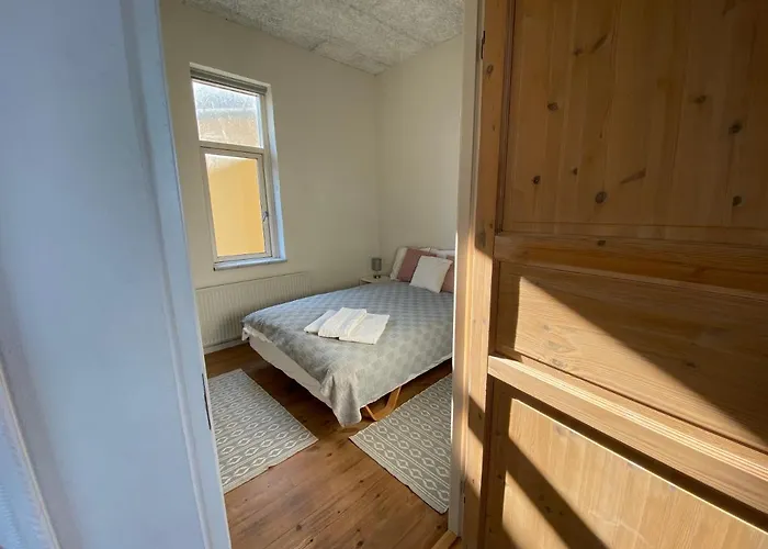 Skaerven Beachfront And Apartman