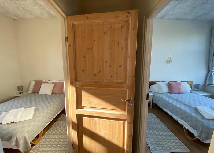 Skaerven Beachfront And Apartman *