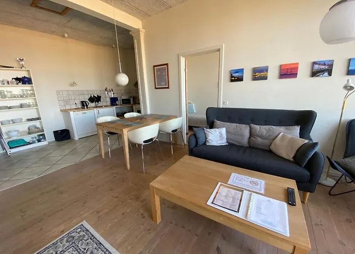 Skaerven Beachfront And *