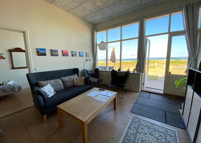 Skaerven Beachfront And شقة
