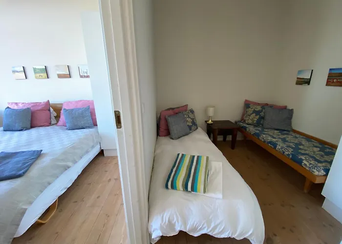 Skaerven Beachfront And Apartman *